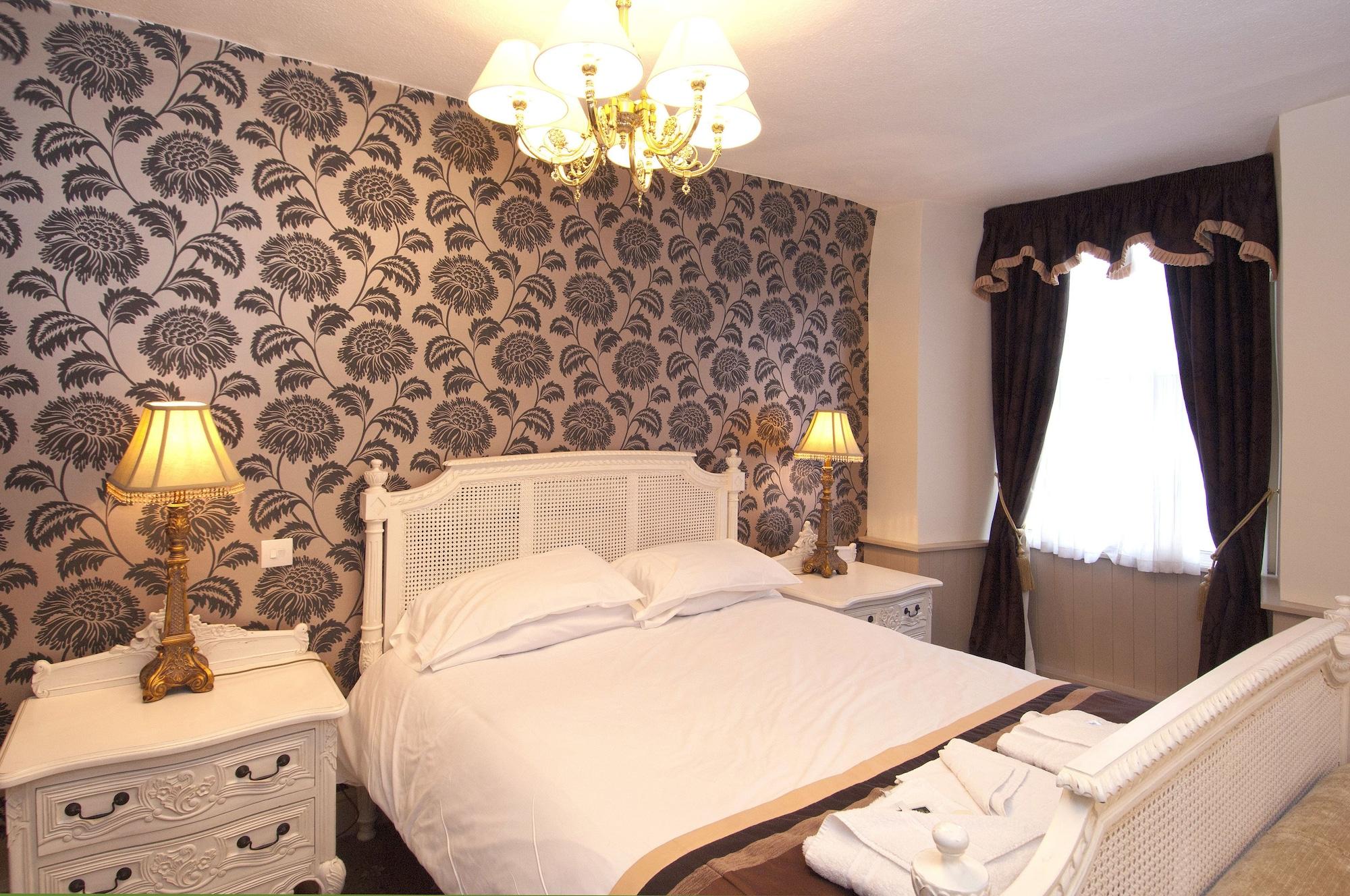 The Old Crown Coaching Inn Swindon Eksteriør bilde