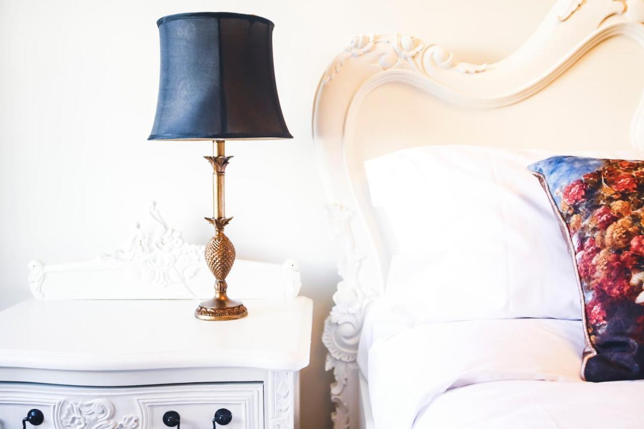 The Old Crown Coaching Inn Swindon Eksteriør bilde