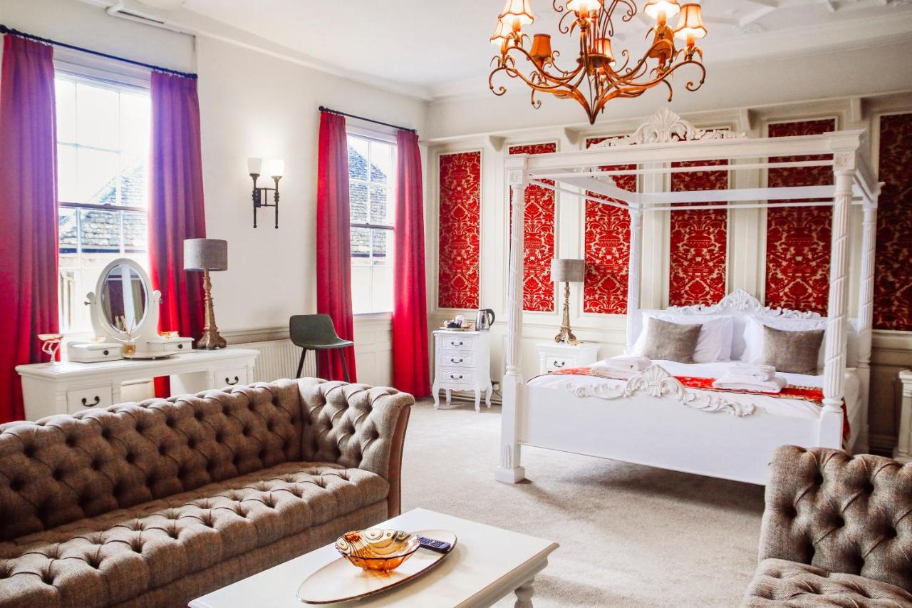 The Old Crown Coaching Inn Swindon Eksteriør bilde