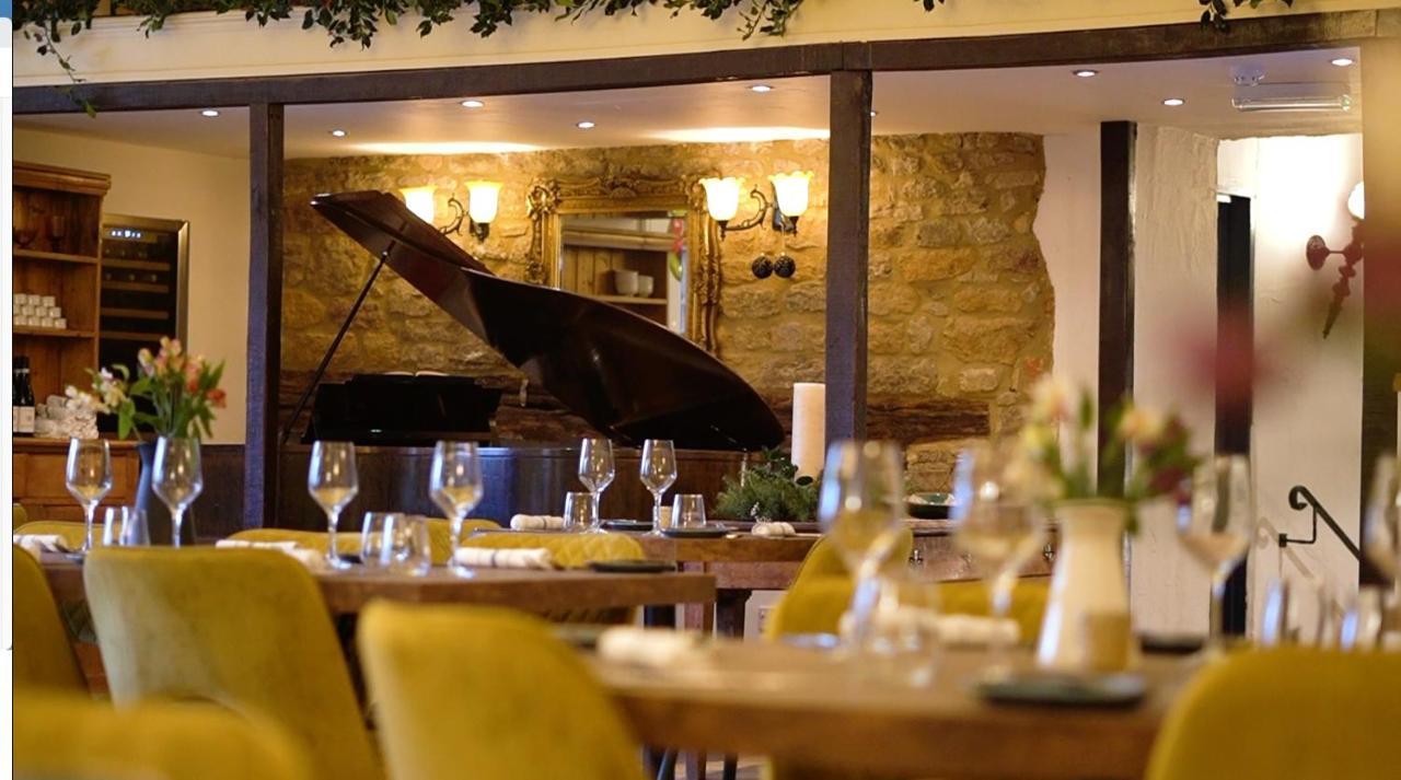 The Old Crown Coaching Inn Swindon Eksteriør bilde